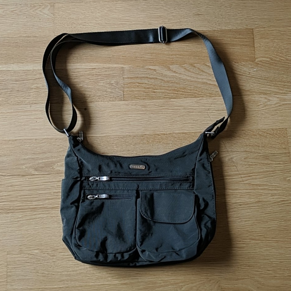 NWOT Gray Crossbody Purse